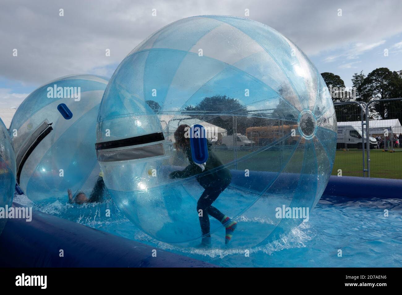 Sfondo Di Molte Palline Colorate in Plastica in Una Sala Giochi Per Bambini  Fotografia Stock - Immagine di cerchio, oggetto: 238360760