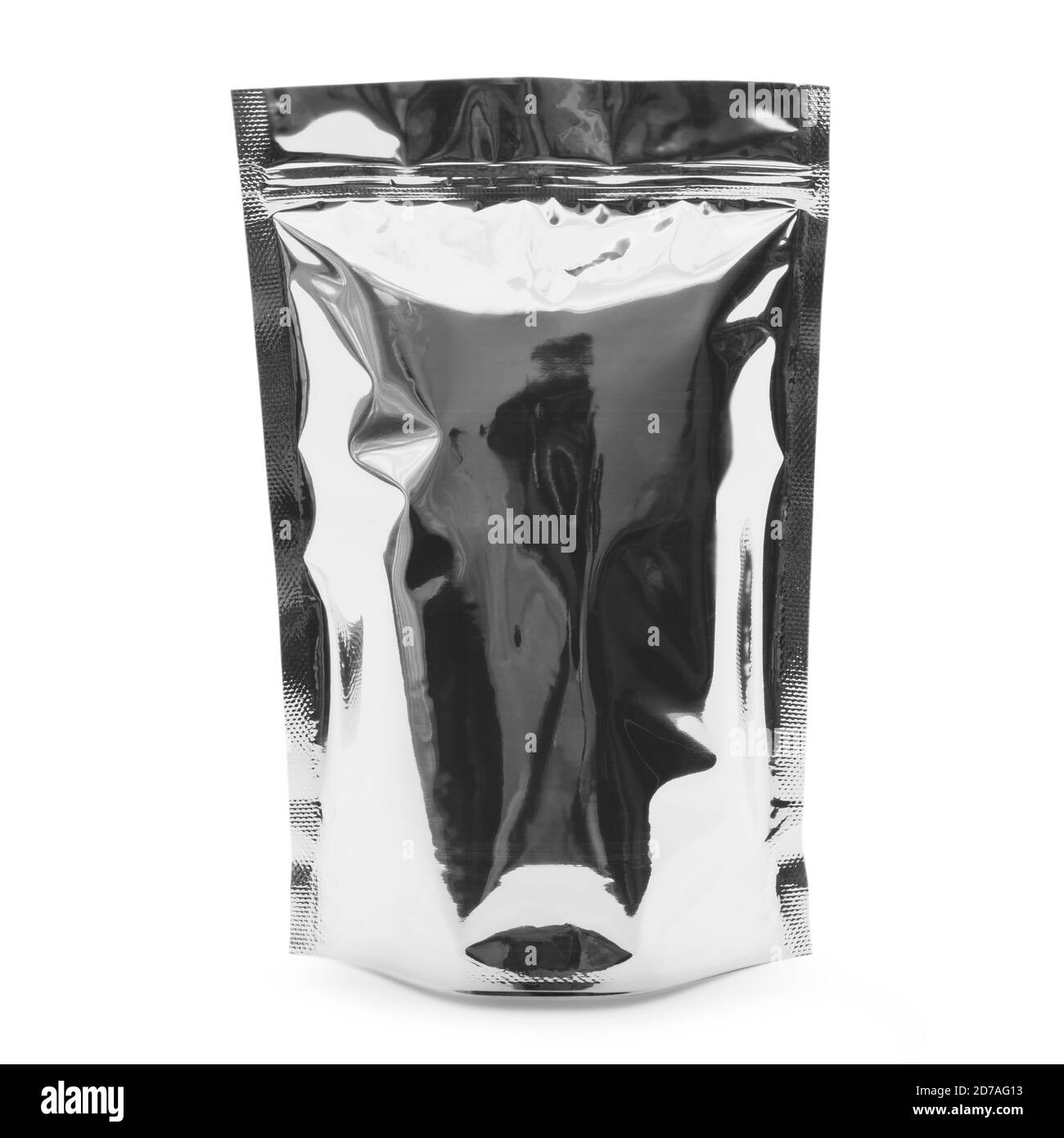 Borsa vuota in plastica argentata con spazio per la copia isolato su sfondo bianco Foto Stock