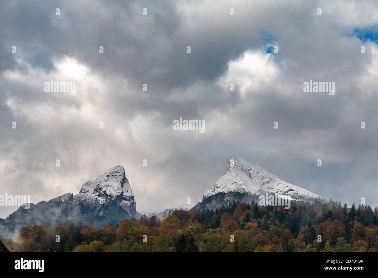 Watzmann montagna picco innevato in autunno Foto Stock