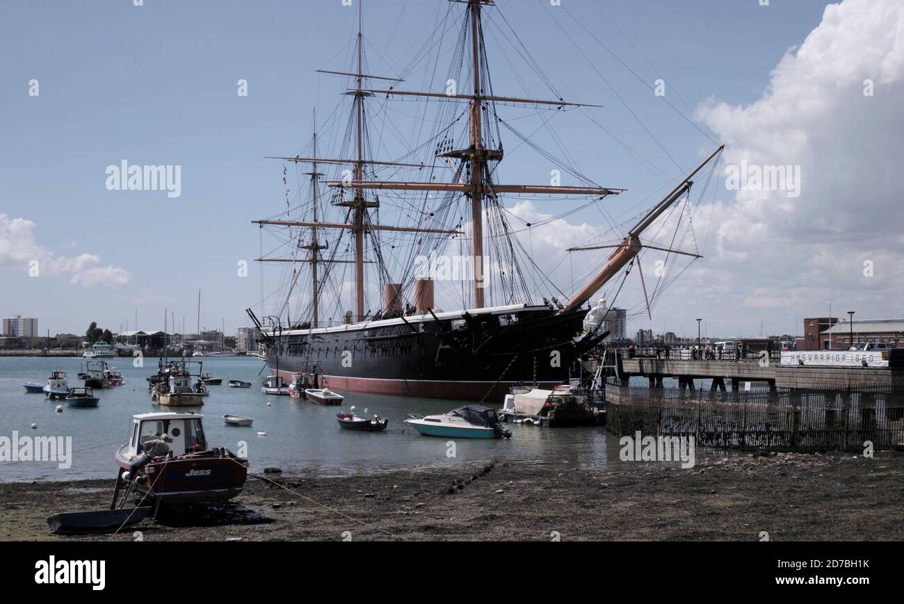 AJAXNETPHOTO. PORTSMOUTH, INGHILTERRA. - GUERRIERO HMS - PRIMA E ULTIMA NAVE VITTORIANA IN TERRAFERMA DELLA 'FLOTTA NERA' APERTA AL PUBBLICO ORMEGGIATA ALL'HARD.PHOTO:JONATHAN EASTLAND/AJAX REF:DP2 91506 62 Foto Stock