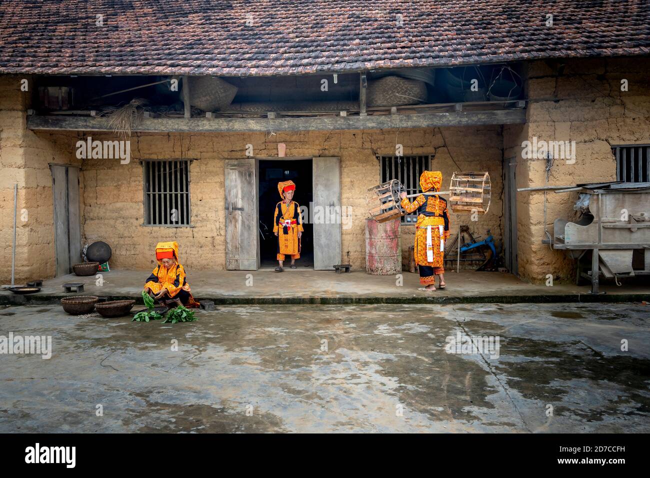 Ai Quoc commune, distretto di Loc Binh, Lang Son - 22 settembre 2020: Scena live della minoranza etnica Dao Lu Gang nel comune di ai Quoc, Loc Binh distr Foto Stock