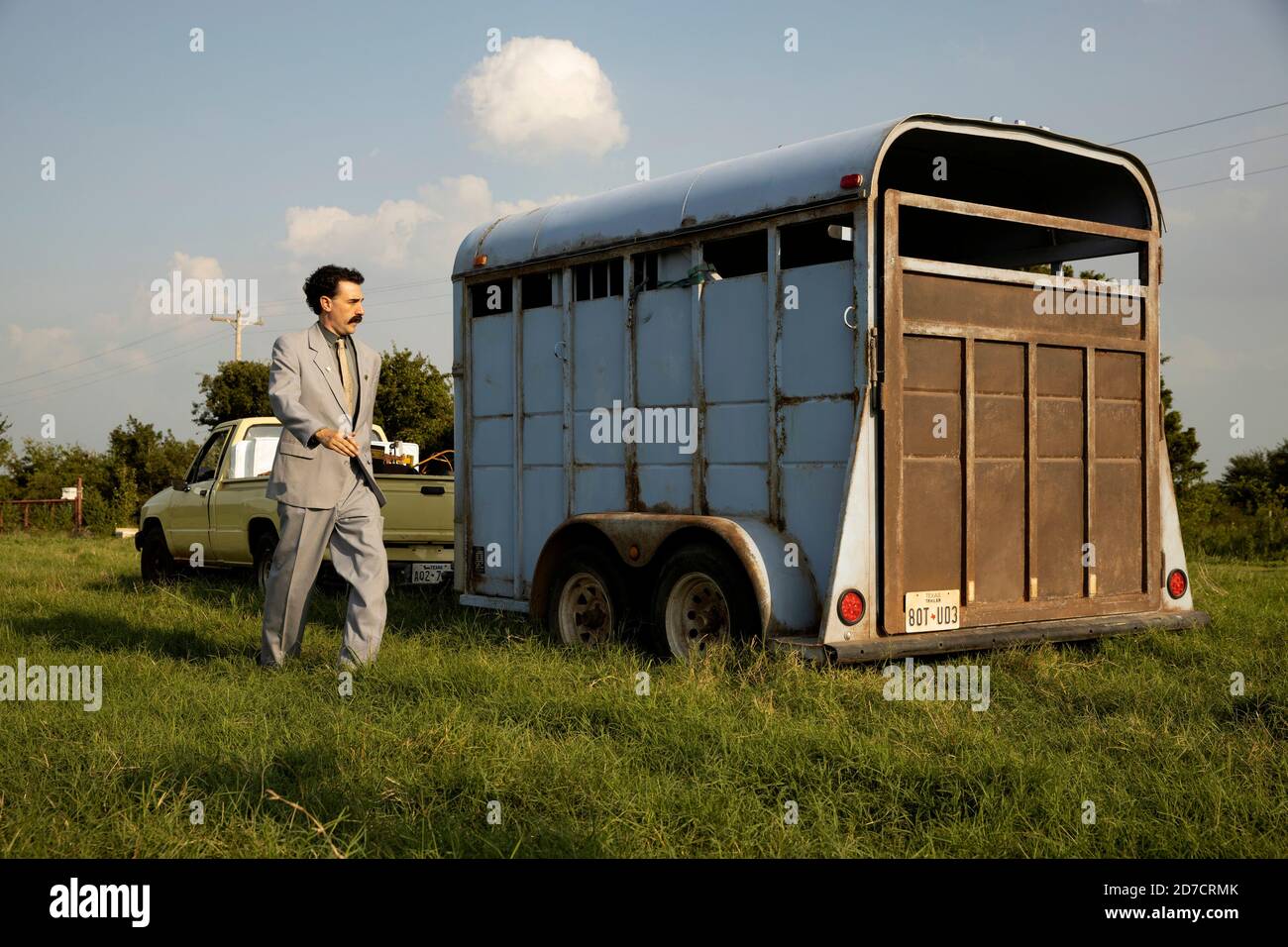 DATA DI USCITA: 23 ottobre 2020 TITOLO: Borat successivo Moviefilm CASA DI PRODUZIONE: Amazon Studios REGISTA: Jason Woliner TRAMA: Follow-up film alla commedia del 2006 centrando sulle avventure reali di un giornalista televisivo kazako immaginario di nome Borat. CON LA STELLA: SACHA BARON COHEN come Borat. (Immagine di credito: © Amazon Studios/immagini di intrattenimento) Foto Stock
