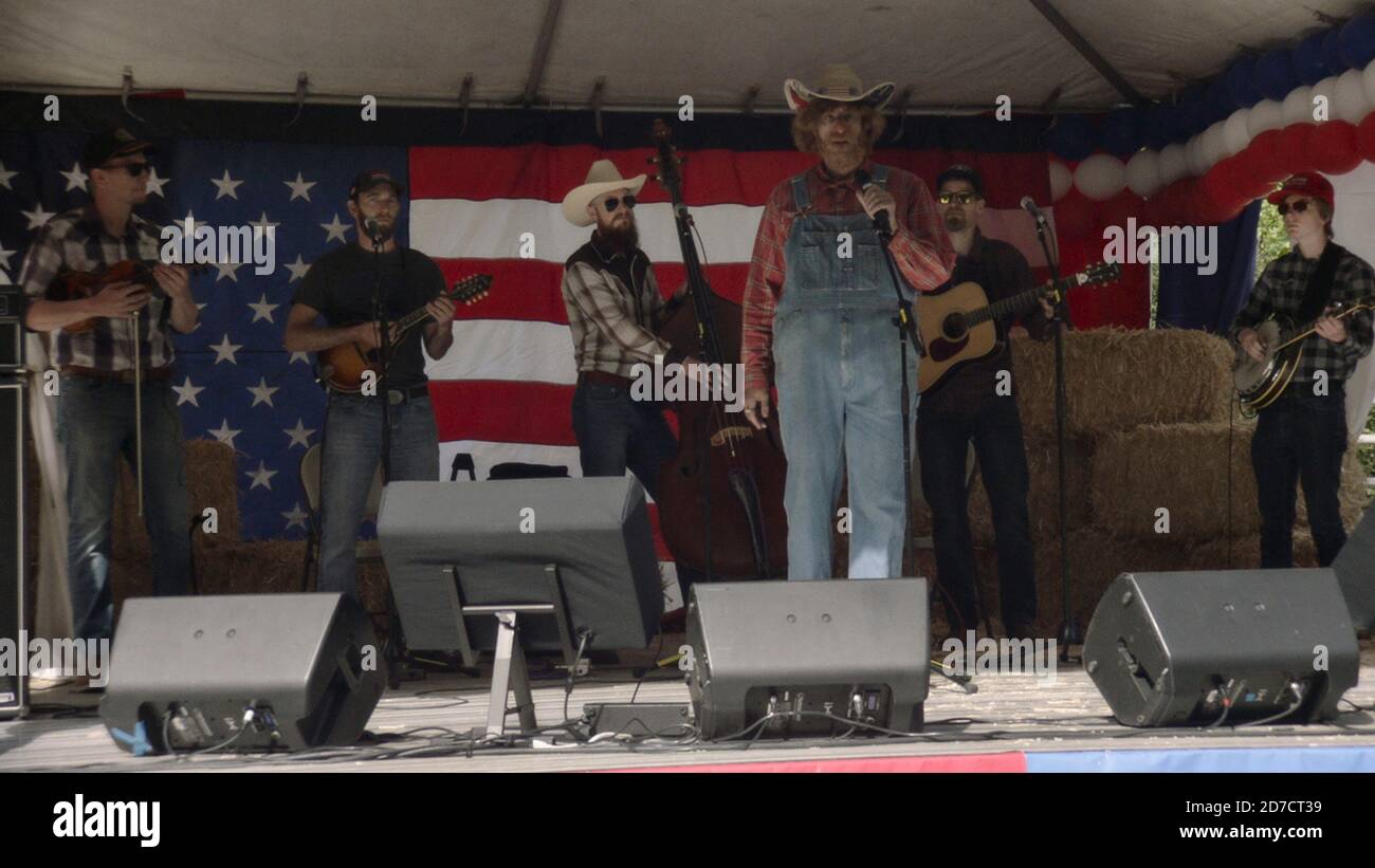 DATA DI USCITA: 23 ottobre 2020 TITOLO: Borat successivo Moviefilm CASA DI PRODUZIONE: Amazon Studios REGISTA: Jason Woliner TRAMA: Follow-up film alla commedia del 2006 centrando sulle avventure reali di un giornalista televisivo kazako immaginario di nome Borat. CON LA STELLA: SACHA BARON COHEN come Borat. (Immagine di credito: © Amazon Studios/immagini di intrattenimento) Foto Stock