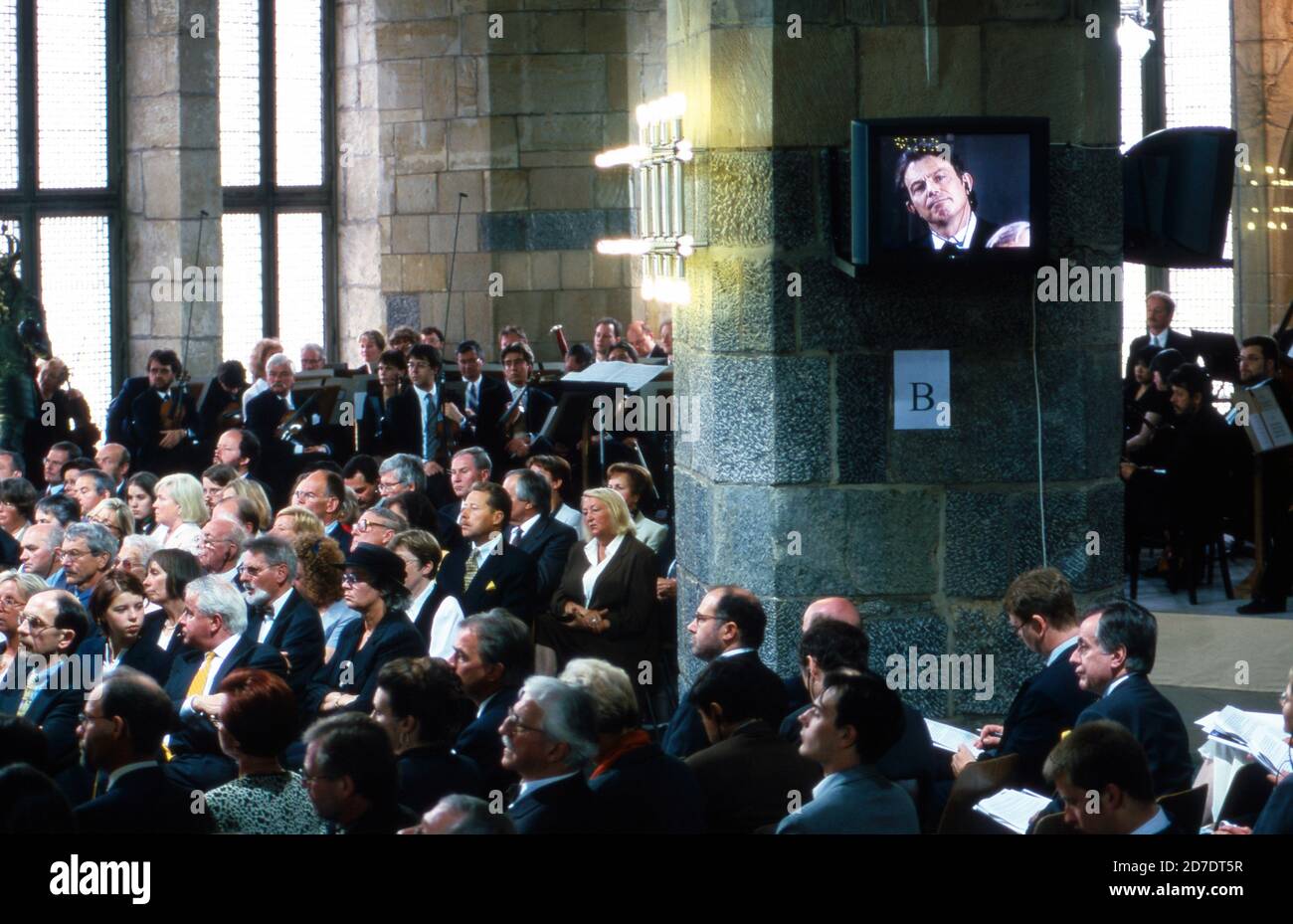 Feierstunde im Rathaus anläßlich der Verleihung des Karlspreises der Stadt Aachen an Tony Blair am 13. Maggio 1999. Foto Stock