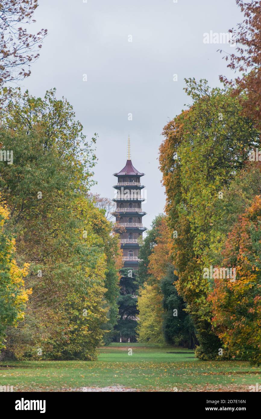La Grande Pagoda, Kew Gardens, Londra, Regno Unito Foto Stock