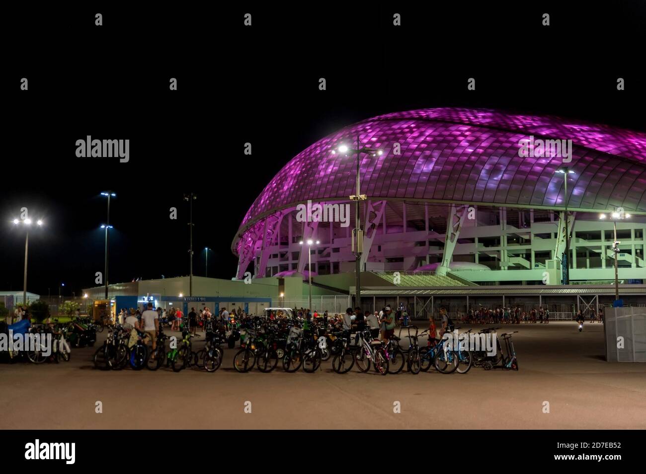 SOCHI, ADLER, RUSSIA - CIRCA AGOSTO 2020: Il Bolshoy Ice Dome Foto Stock