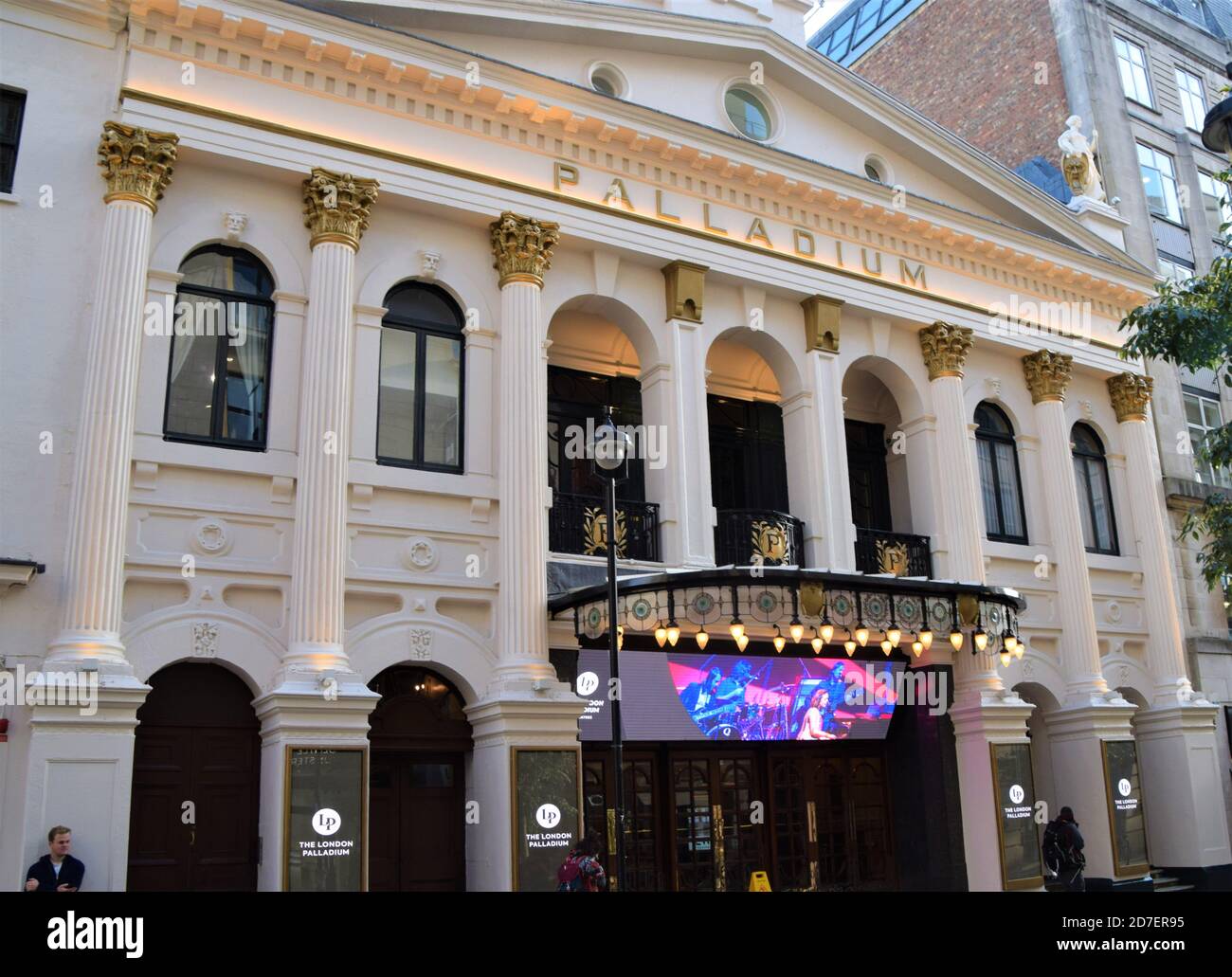 Esterno del teatro Palladium, Argyll Street, Londra, Regno Unito Foto Stock