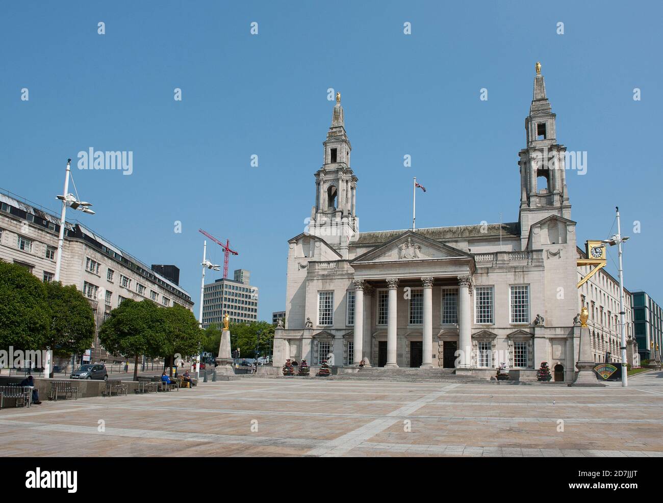 Ingresso alla sala civica di Leeds, Millennium Square, Leeds, West Yorkshire, Inghilterra. Foto Stock