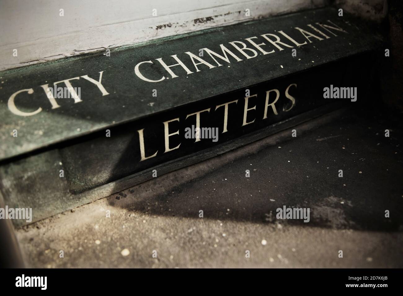 Cassetta postale per il City Chamberlain al City Chambers Courtyard, High Street, Royal Mile, Edimburgo, Scozia. Foto Stock
