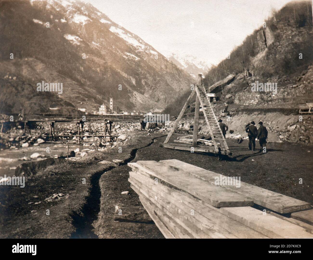 Opere civili per la nuova centrale idroelettrica di Grosotto, Valtellina, Italia (1908) Foto Stock