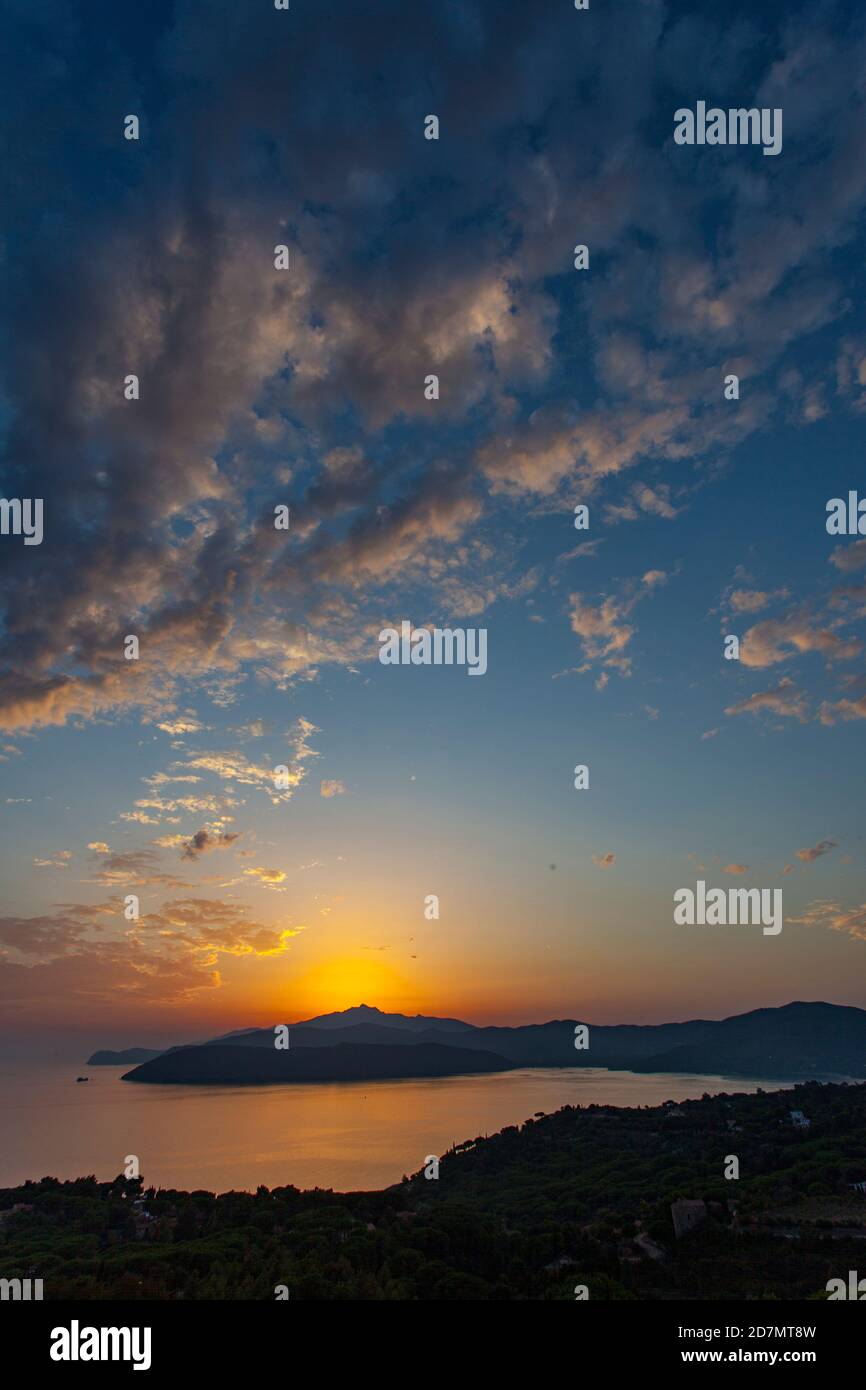 panorama del mare e delle spiagge dell'isola D'Elba Foto Stock
