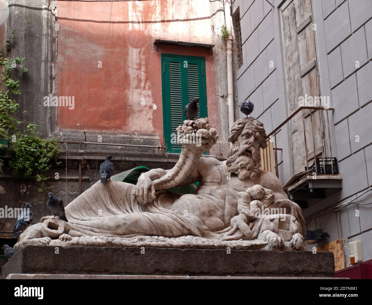 Napoli. Statua del Dio Nilo, scultura marmorea di epoca romana databile tra il II e III secolo d.C. Foto Stock