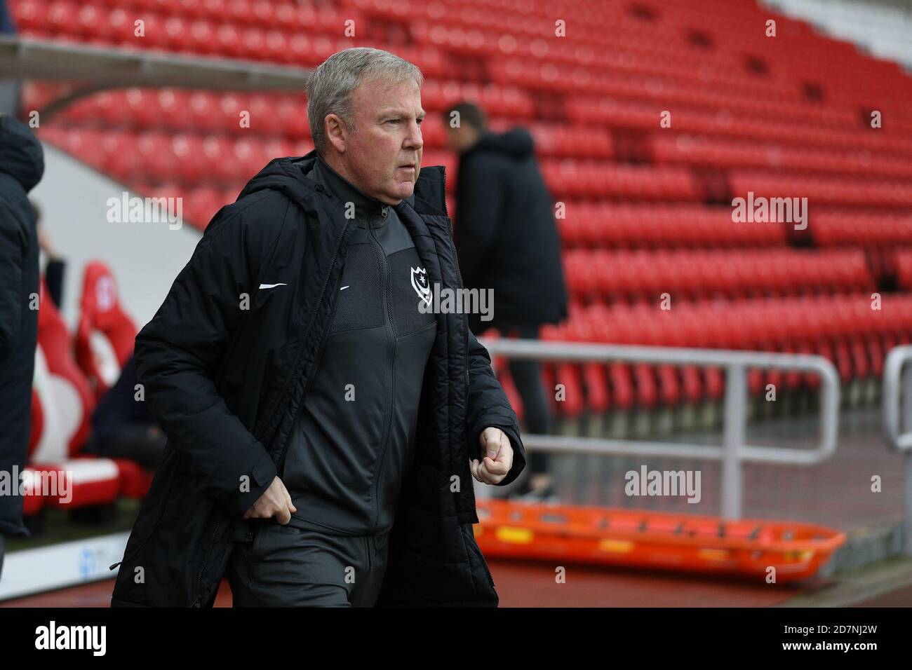 SUNDERLAND, INGHILTERRA. 24 OTTOBRE Kenny Jackett, Manager di Portsmouth, durante la partita Sky Bet League 1 tra Sunderland e Portsmouth allo Stadium of Light di Sunderland sabato 24 ottobre 2020. (Credit: Robert Smith | MI News) Credit: MI News & Sport /Alamy Live News Foto Stock