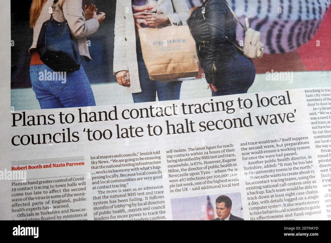 'Piani di mettere a mano il contatto tracciando ai consigli locali 'troppo tardi Per fermare la seconda ondata''' Guardian giornale titolo Londra Inghilterra Regno Unito 12 ottobre 2020 Foto Stock