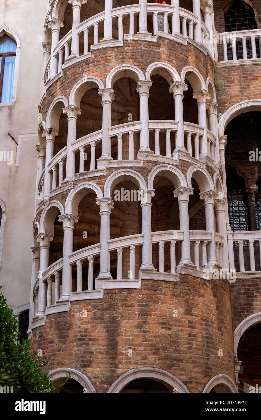 Scala a chiocciola di Palazzo Contarini del Bovolo - Venezia, Veneto, Italia Foto Stock