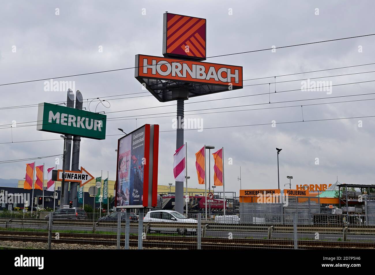 Vienna, Austria. Centri commerciali alla periferia di Vienna Foto Stock