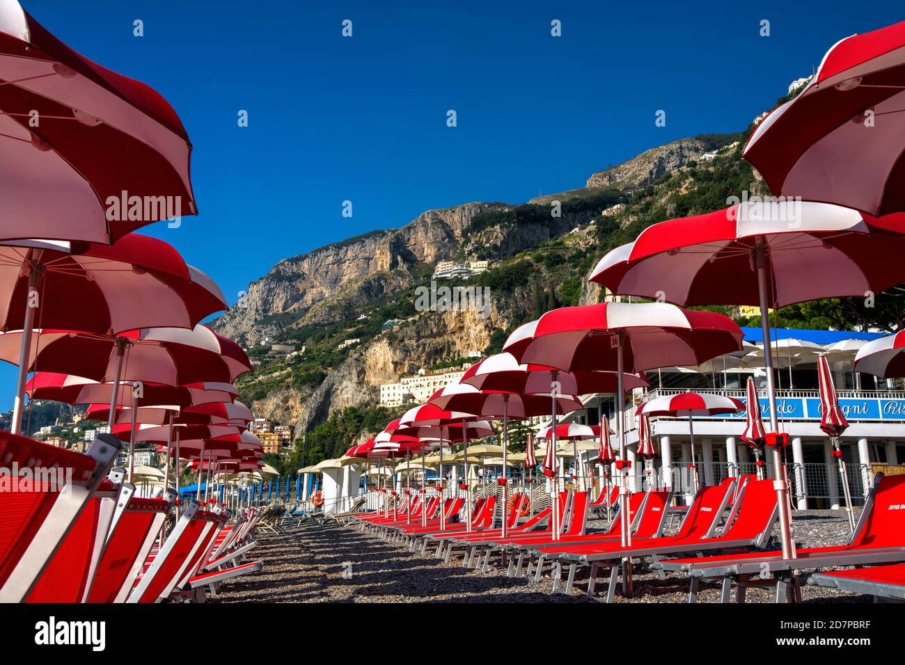 Spiaggia al Ristorante 'Silver Moon' ad Amalfi. Amalfi, Italia Foto Stock