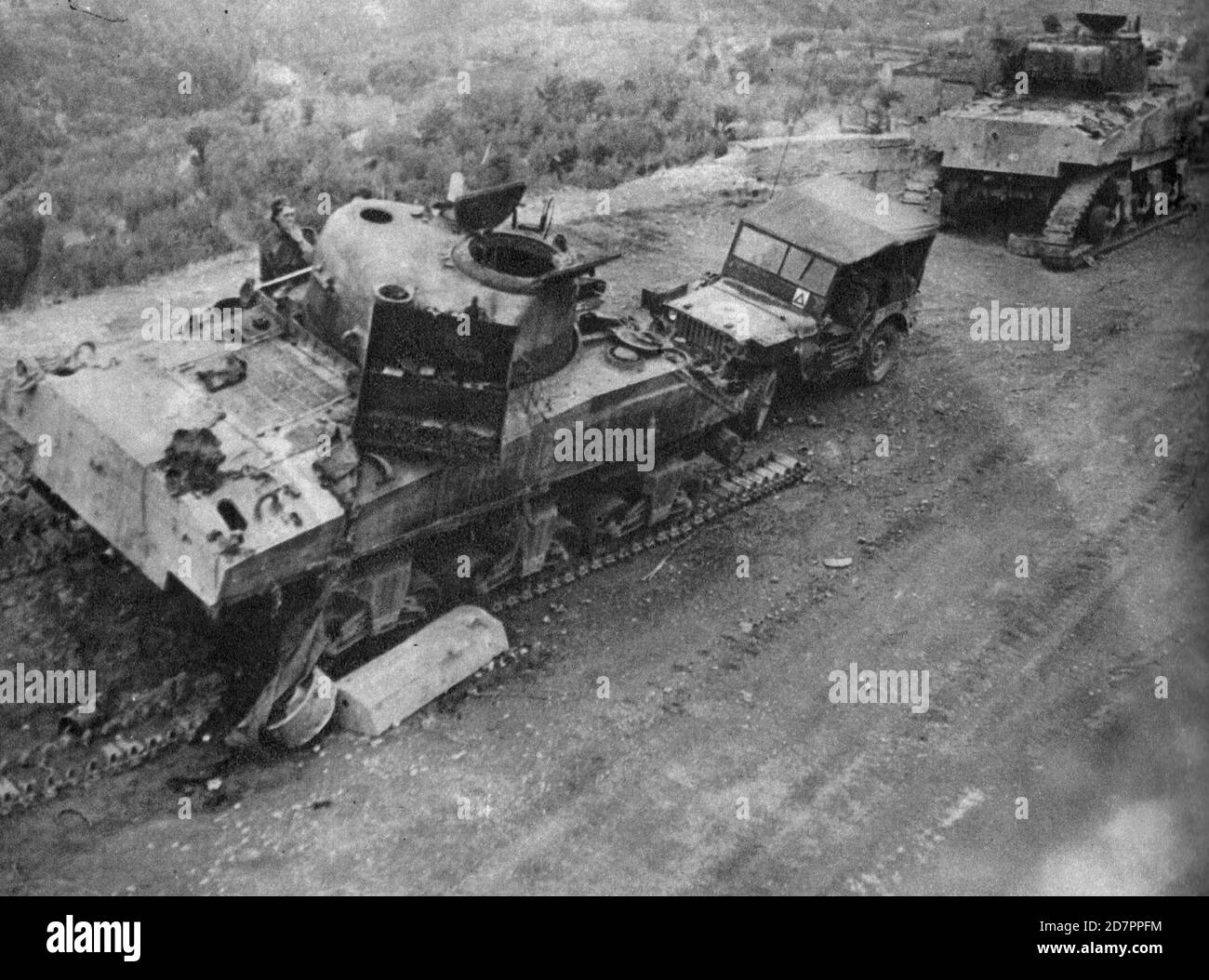 Sud Africa Storia: 6 SA Divisione blindata Sherman carri armati disabili nella battaglia per prendere gli altipiani di Perugia; Italia. 1944 ca. 1944 Foto Stock