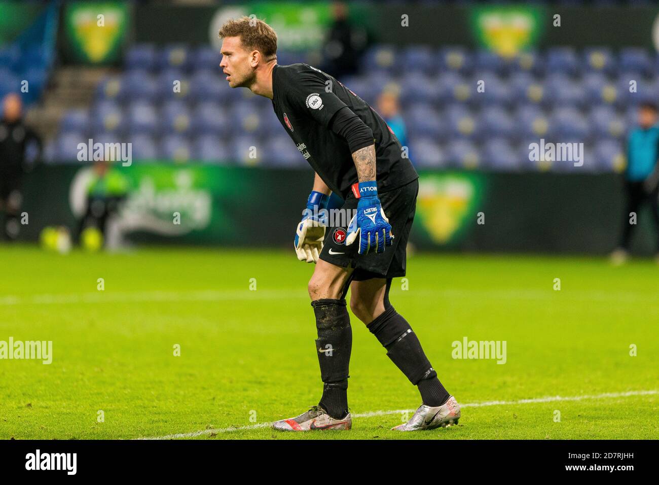 Broendby, Danimarca. 24 Ott 2020. Mikkel Andersen (31) del FC Midtjylland visto durante la partita 3F Superliga tra Broendby IF e FC Midtjylland al Broendby Stadion di Broendby. (Photo Credit: Gonzales Photo/Alamy Live News Foto Stock