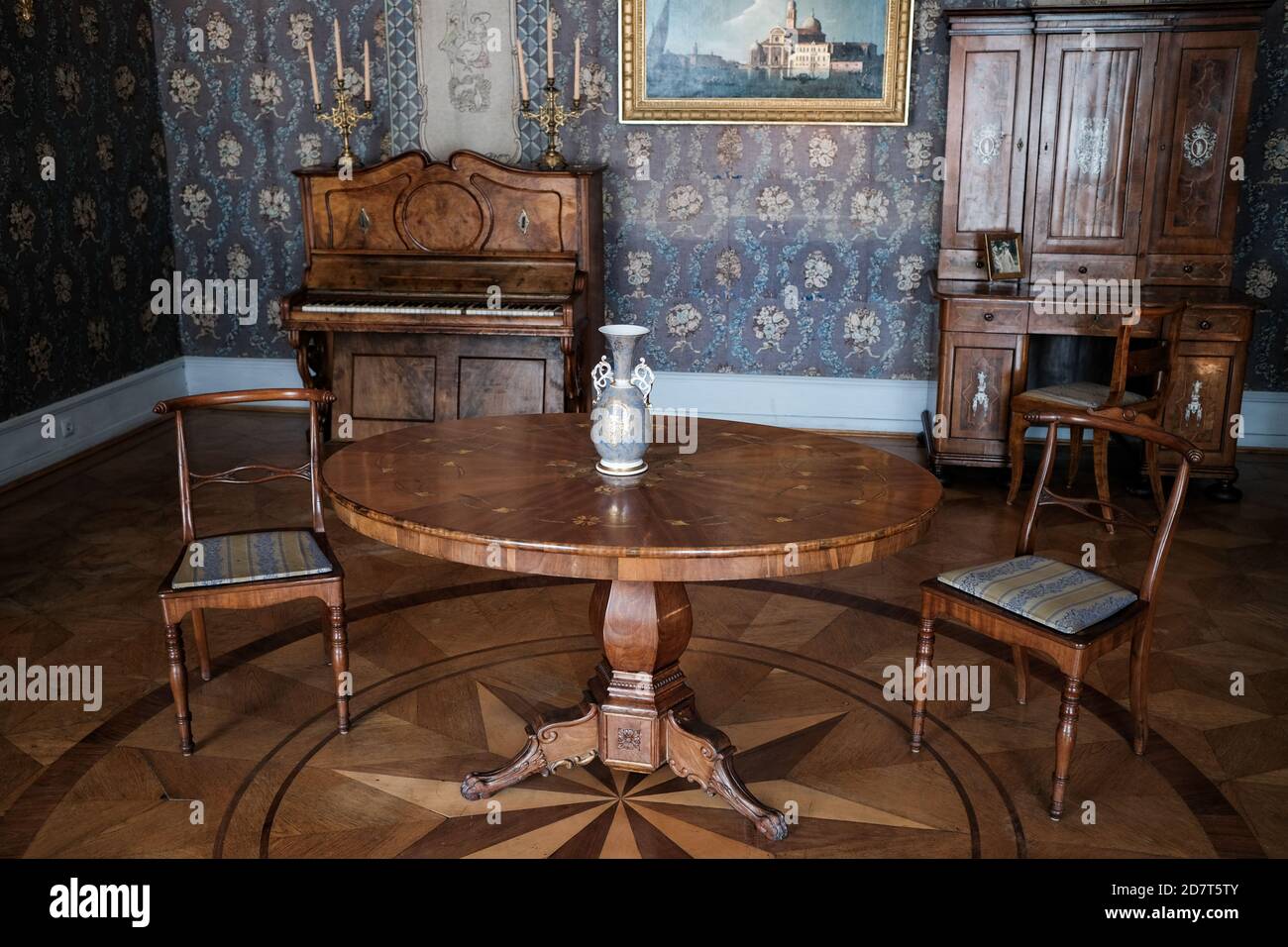 Walbrzych, Polonia - 18 luglio 2020: Castello di Ksiaz, la Sala giochi Foto Stock