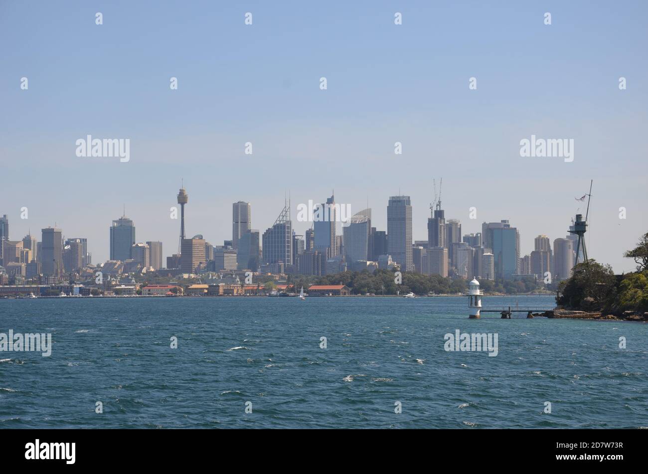 Skyline dal porto di Sydney, NSW Foto Stock
