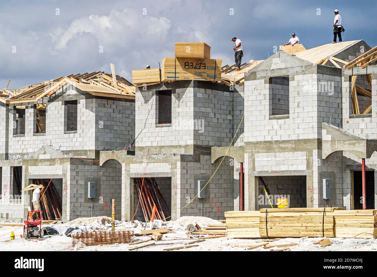Miami Florida,Kendall Townhouses sotto costruzione di nuovo sito, case di cinder block, Foto Stock