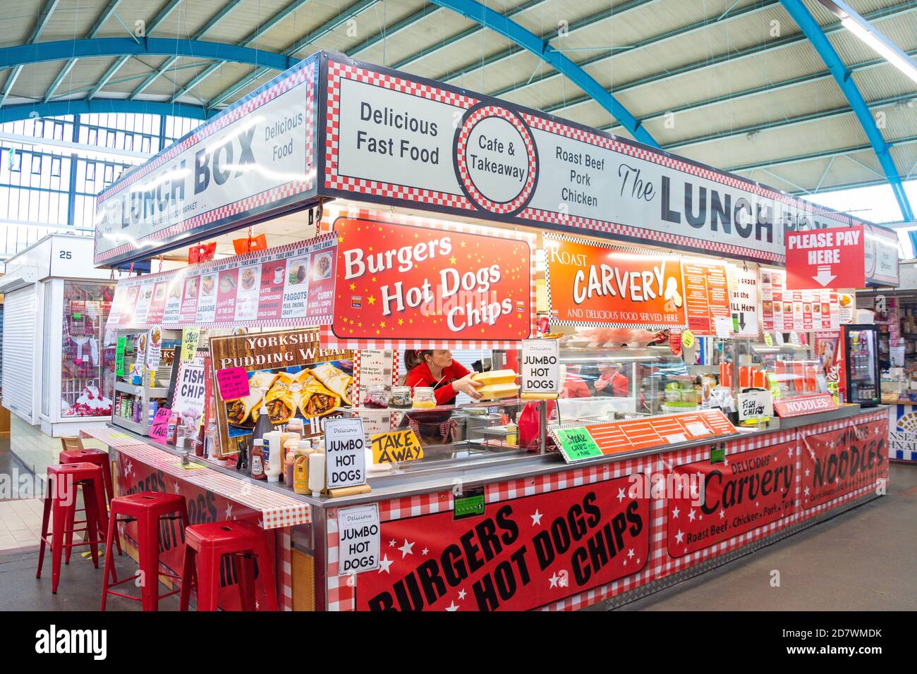 The Lunch Box cafe & take away Kiosk, Swansea Indoor Market, Oxford Street, Swansea (Abertawe), City and County of Swansea, Galles, Regno Unito Foto Stock