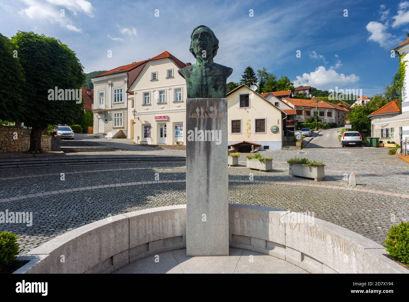 Un busto di poeta croato e scrittore di inno nazionale della Croazia Antun Mihanovic nella città di Klanjec, Zagorje, Croazia Foto Stock