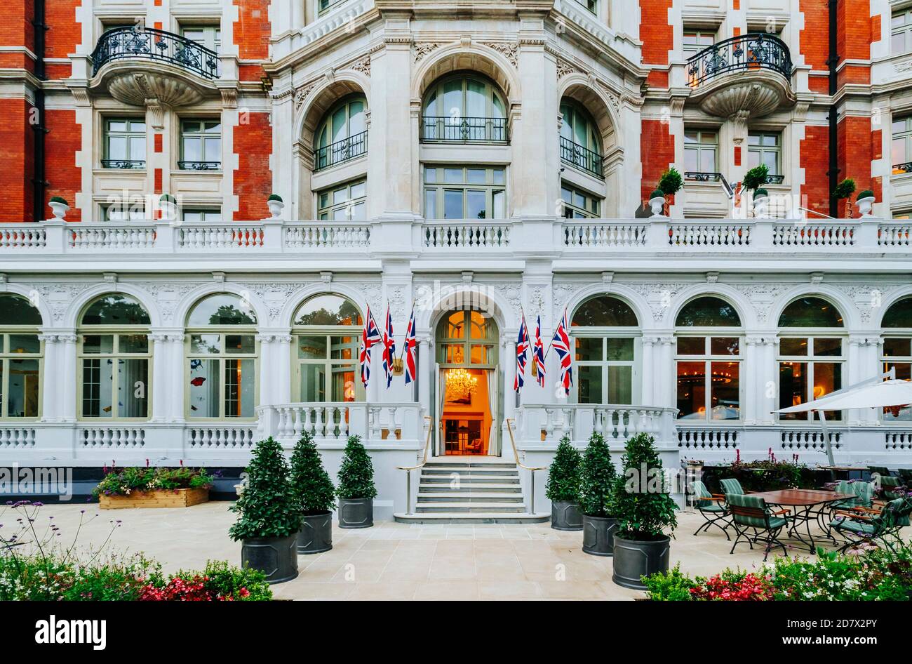 LONDRA, Regno Unito - 8 agosto 2019. Hotel di lusso a cinque stelle, l'hotel più costoso di knightsbridge londra uk Foto Stock