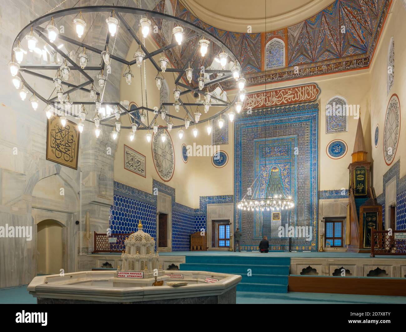 Vista interna della Moschea Verde conosciuta anche come Moschea di Mehmed i a Bursa, Turchia Foto Stock