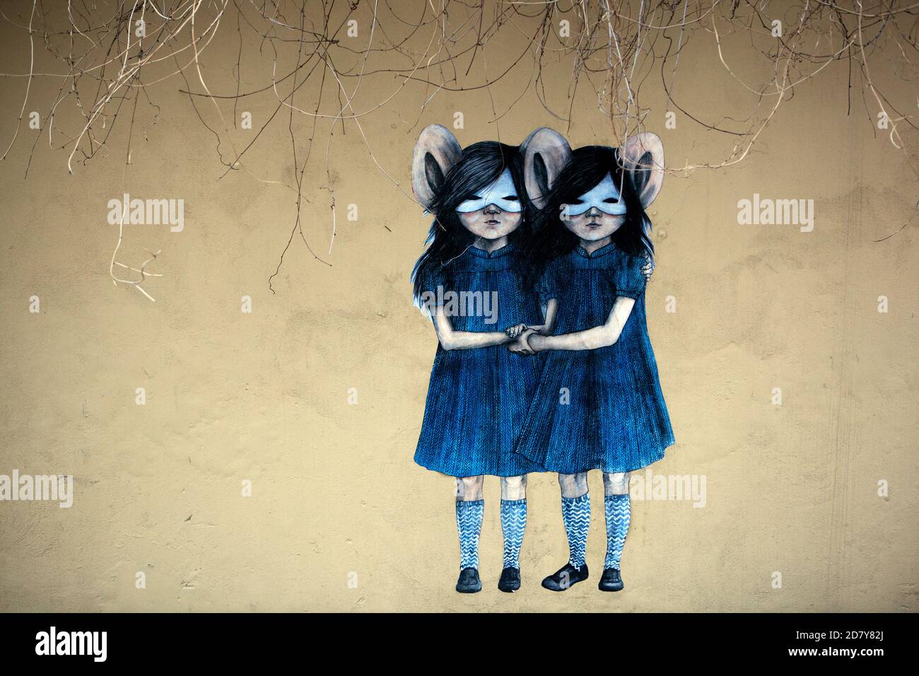 Street art Twins Bambini Praga strada Foto Stock