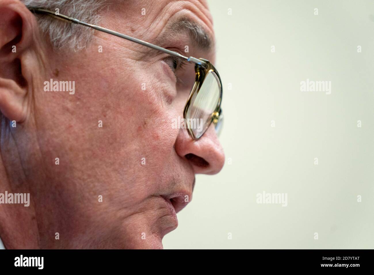 Jerome Powell, presidente della Federal Reserve, testimonia di fronte alla Camera Financial Services Committee on Capitol Hill a Washington, D.C. mercoledì 10 luglio 2019. I legislatori hanno interrogato Powell su una varietà di argomenti relativi alla politica monetaria degli Stati Uniti e lo stato dell'economia degli Stati Uniti. Credit: Alex Edelman/The Photo Access Foto Stock
