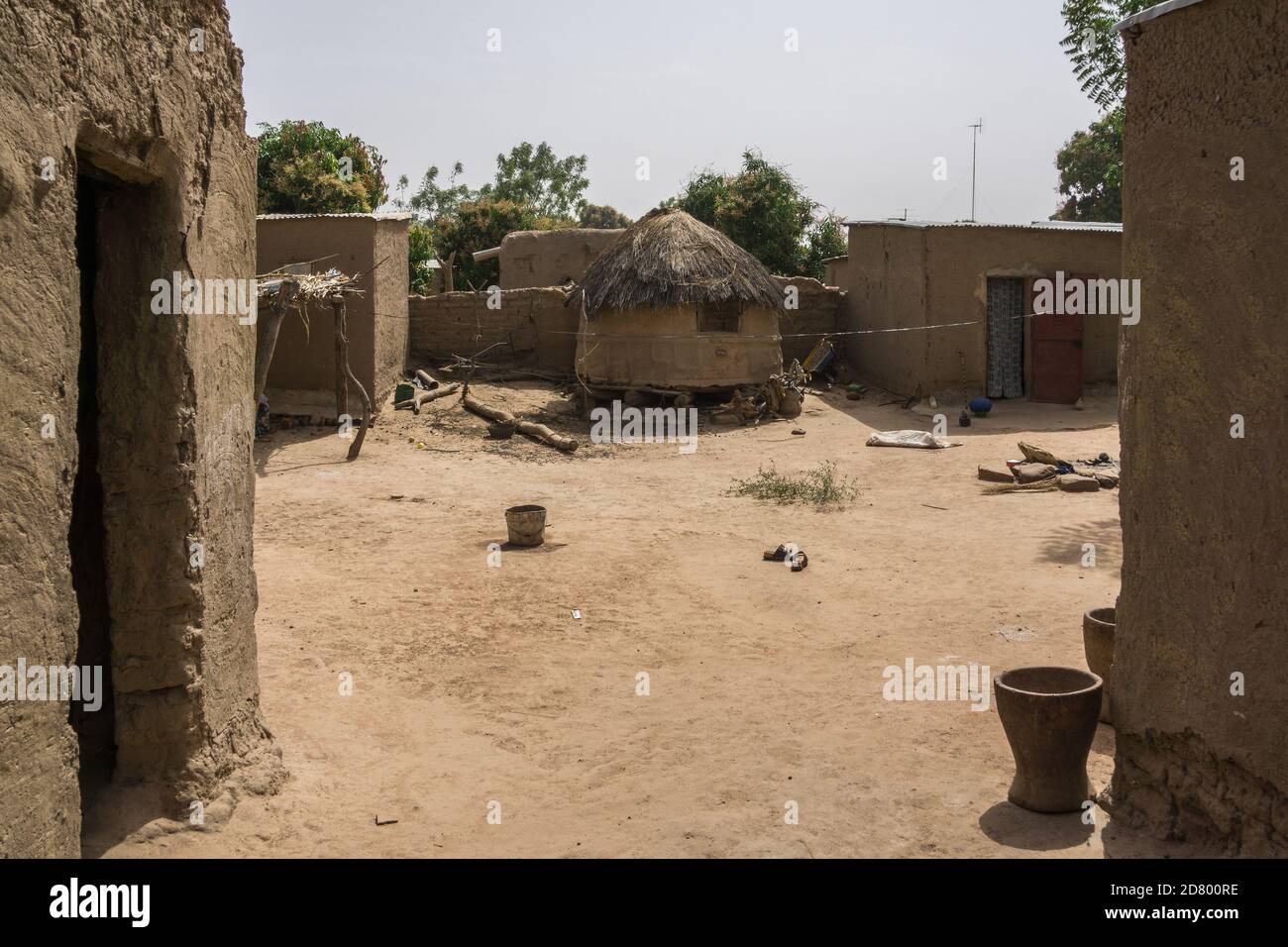 Cortile di casa di qualcuno vicino bamako, Mali, Africa occidentale Foto Stock