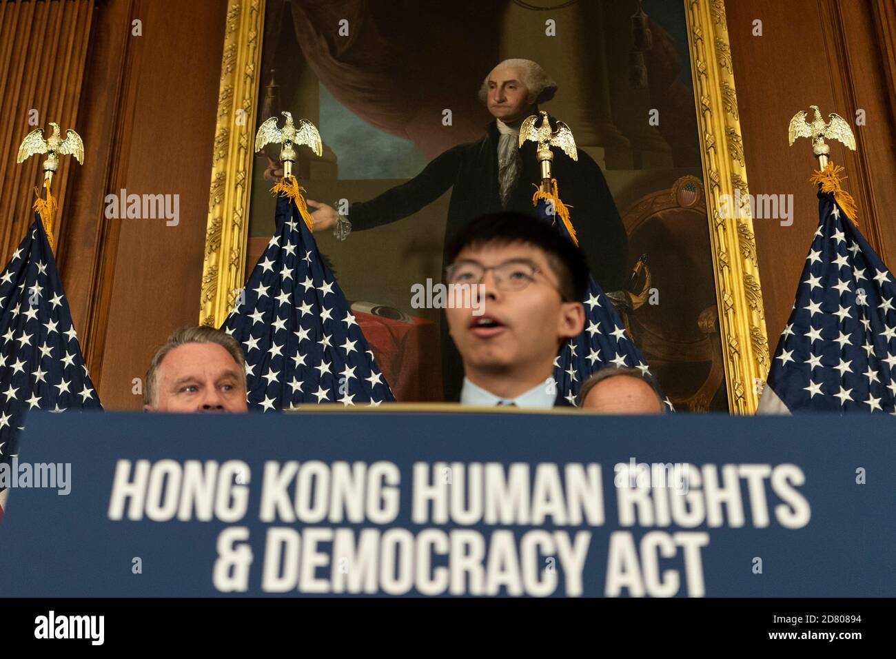 Joshua Wong, co-fondatore del partito politico Demosito, parla durante una conferenza stampa sull'Hong Kong Human Rights and Democracy Act on Capitol Hill a Washington, D.C., USA, mercoledì 19 settembre 2019. Credit: Alex Edelman/The Photo Access Foto Stock