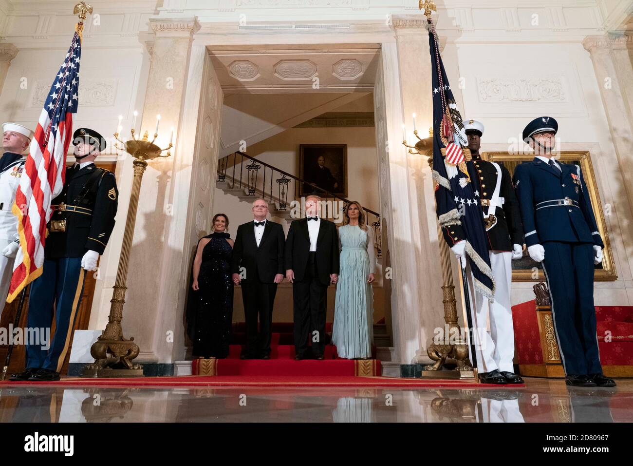 Il presidente degli Stati Uniti Donald Trump e la First Lady Melania Trump arrivano per cena con il primo ministro australiano Scott Morrison e sua moglie Jenny Morrison durante una visita di stato alla Casa Bianca il 9 settembre 2019 a Washington, D.C. Credit: Alex Edelman/The Photo Access Foto Stock