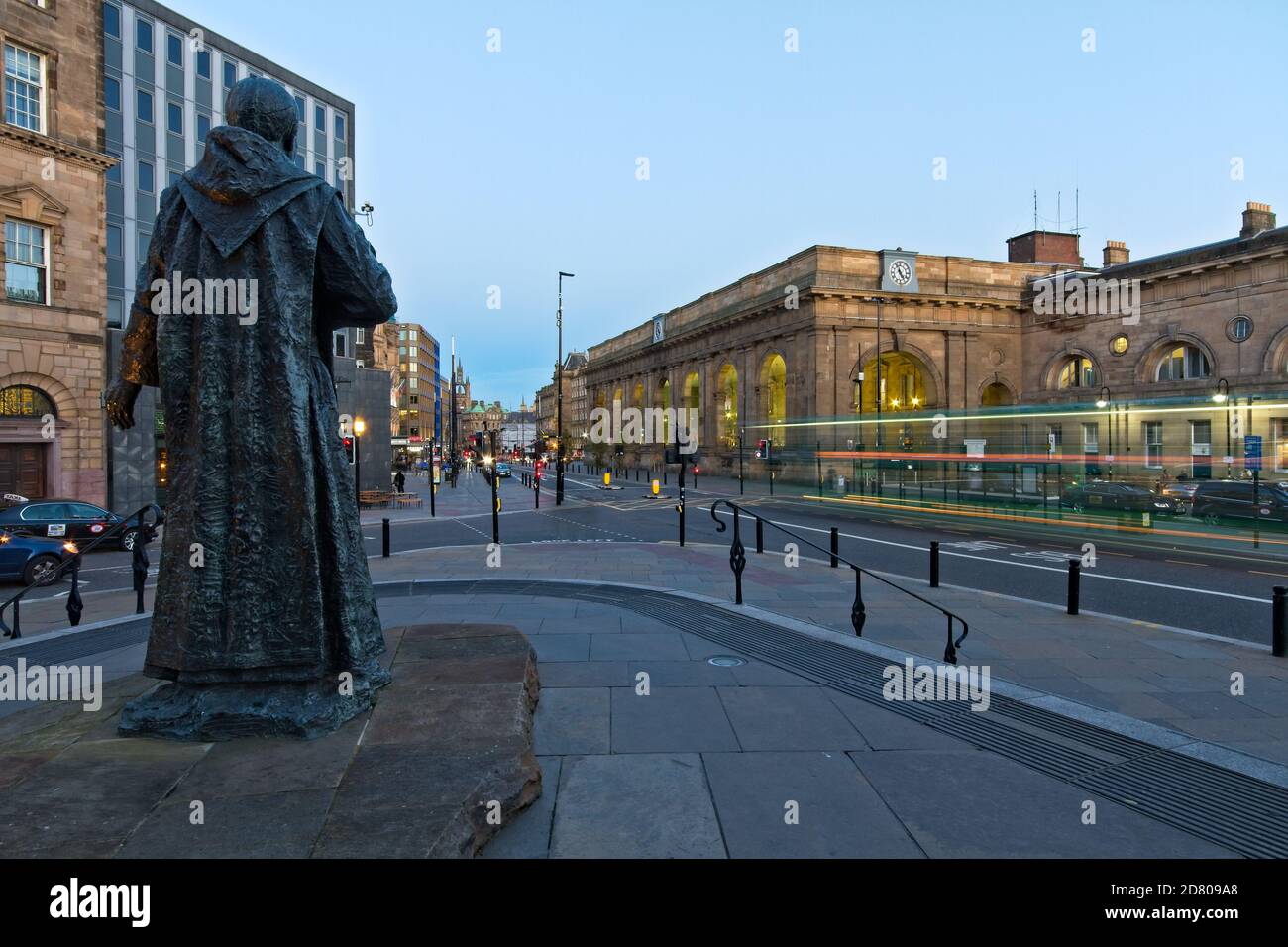 La stazione centrale di Newcastle si trova su Neville Street, nel centro della città di Newcastle upon Tyne, Tyne e Wear nel nord-est dell'Inghilterra. Foto Stock