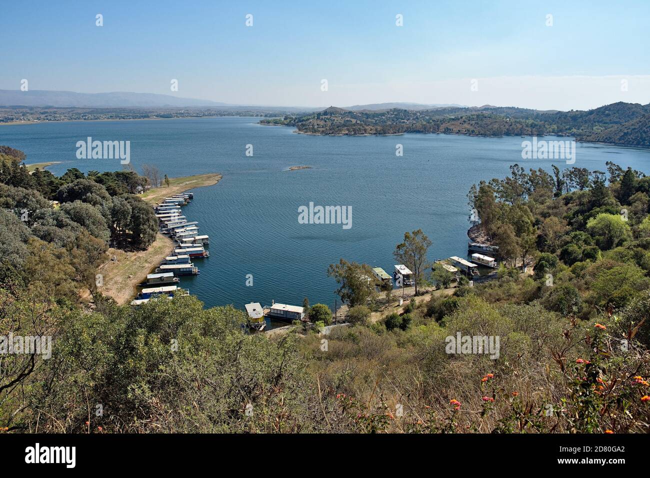 Vista sul lago Los Molinos nella provincia di Cordoba, Argentina Foto Stock