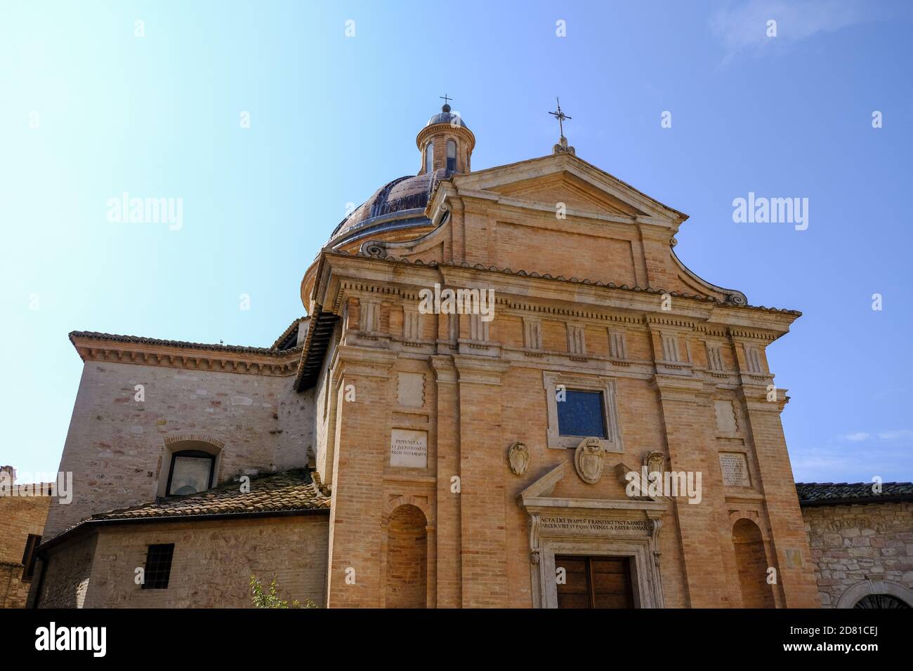 Assisi - Agosto 2019: Esterno Chiesa Nuova e casa San Francesco Foto Stock