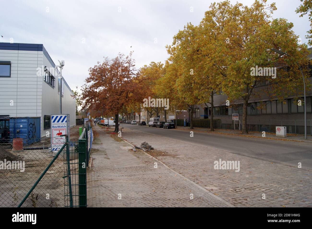 Altonaer Straße a Berlino-Spandau, Blickrichtung West, zwischen Päwesiner Weg und Grünhofer Weg. Foto Stock