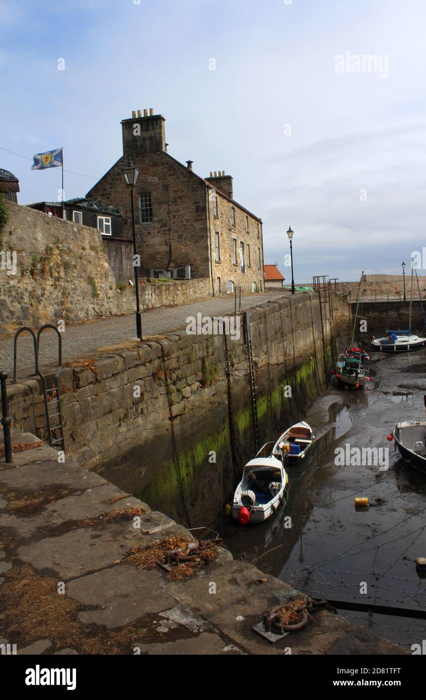 Vista sul pittoresco vecchio porto di Dysart, a Kirkcaldy, Fife, Scozia Foto Stock