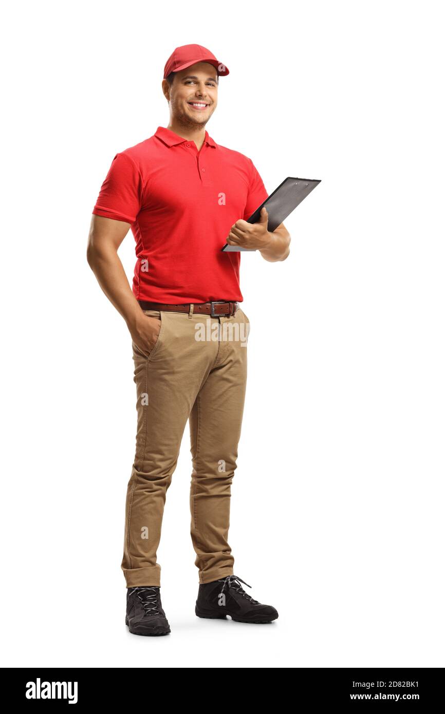 Ritratto a tutta lunghezza di un lavoratore maschile in una uniforme che tiene una clipboard isolato su sfondo bianco Foto Stock