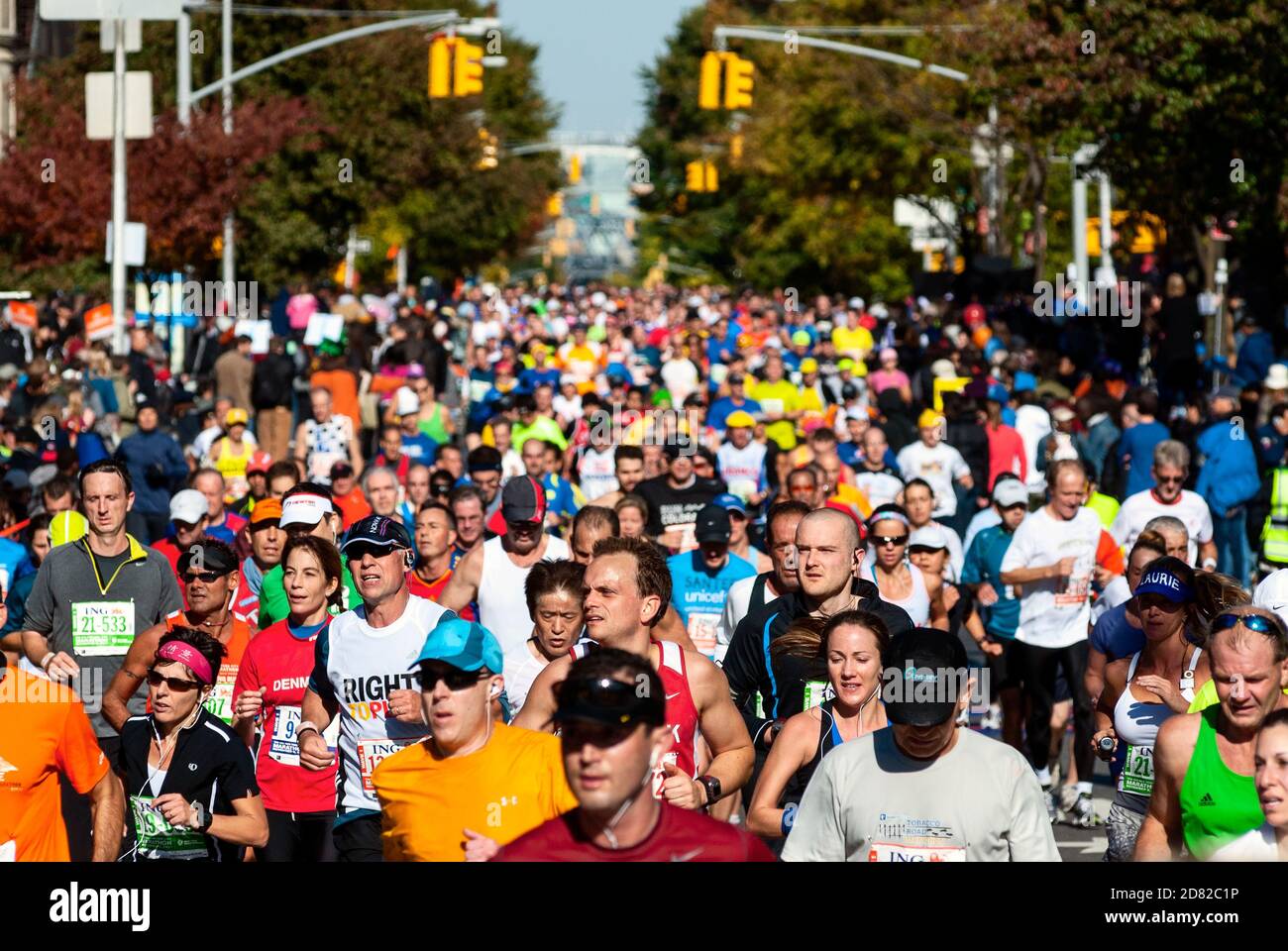 I corridori maratona che corrono nella Maratona di NYC Foto Stock