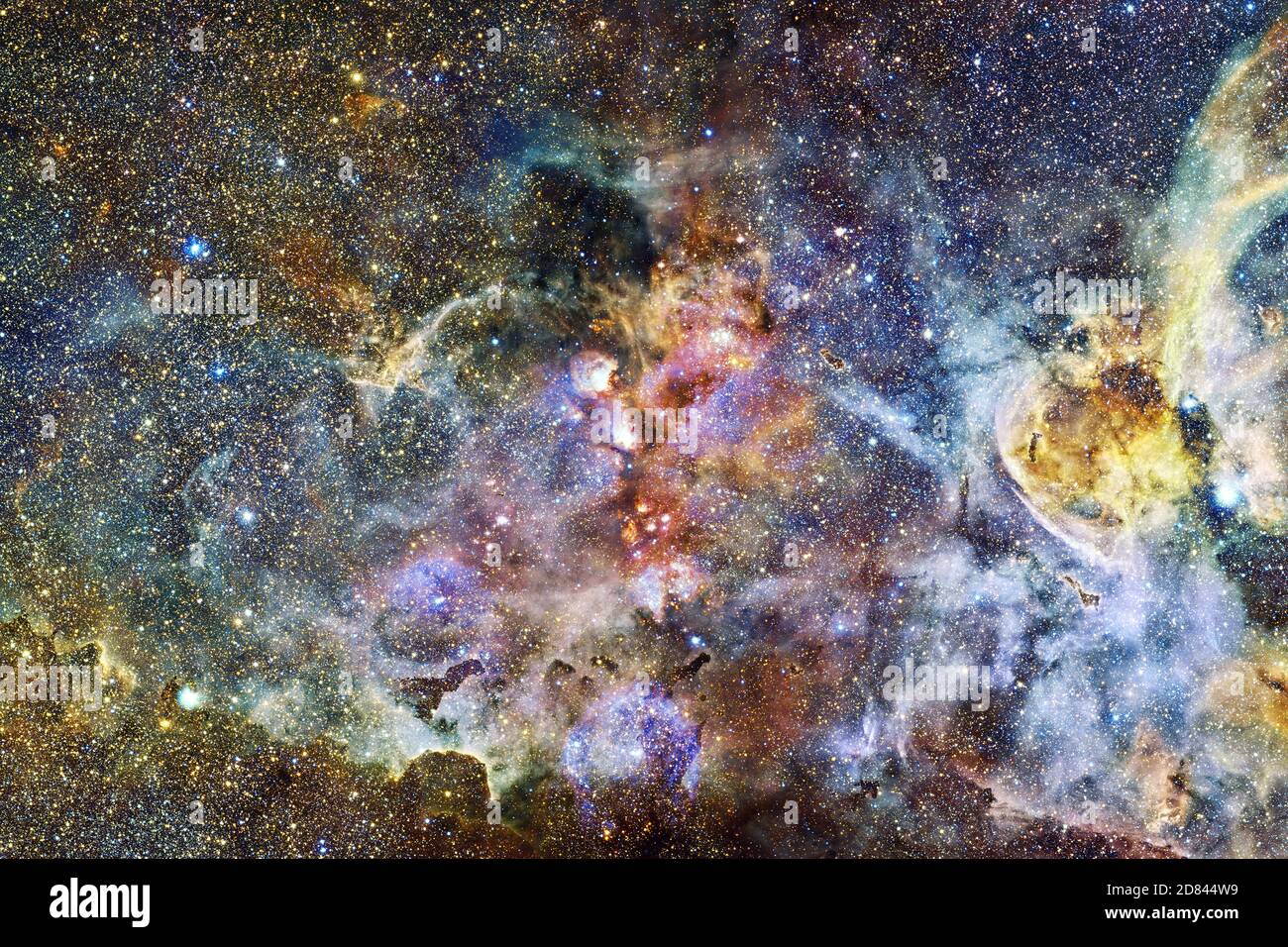 Bella galassia da qualche parte in uno spazio profondo. Carta da parati cosmica. Elementi di questa immagine forniti dalla NASA Foto Stock