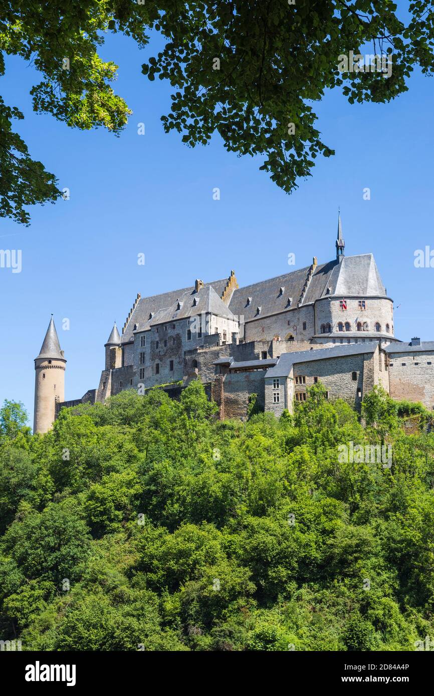 Lussemburgo, Vianden, vista del castello di Vianden Foto Stock