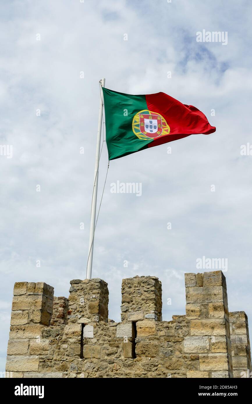 Bandiera del portogallo, nella città capitale di Lisbona del Portogallo  Foto stock - Alamy