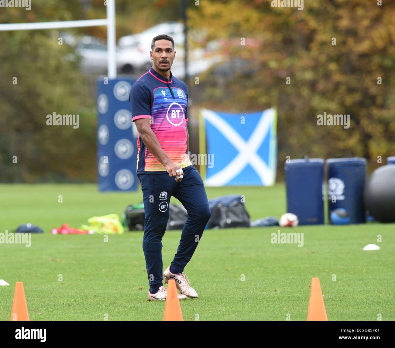 Oriam Sports Center Riccarton, Edimburgo. Scozia Regno Unito. 27 ottobre 20 sessione di allenamento del Rugby in Scozia in vista della partita finale delle sei Nazioni di Guinness contro il Galles . Ratu Tagive (Glasgow Warriors) Credit: eric mcowat/Alamy Live News Foto Stock