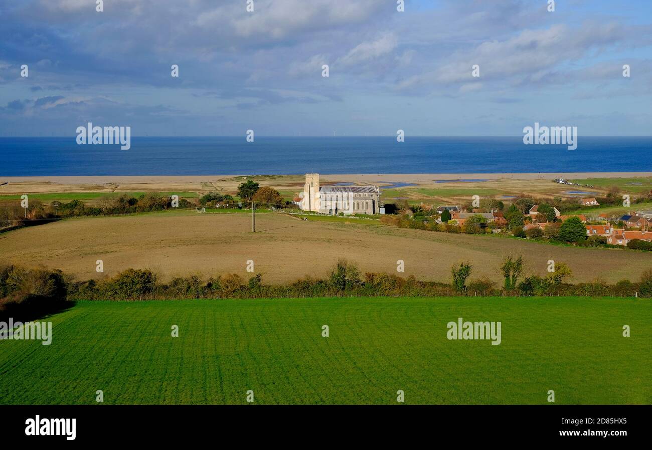 salthouse chiesa e villaggio, norfolk nord, inghilterra Foto Stock