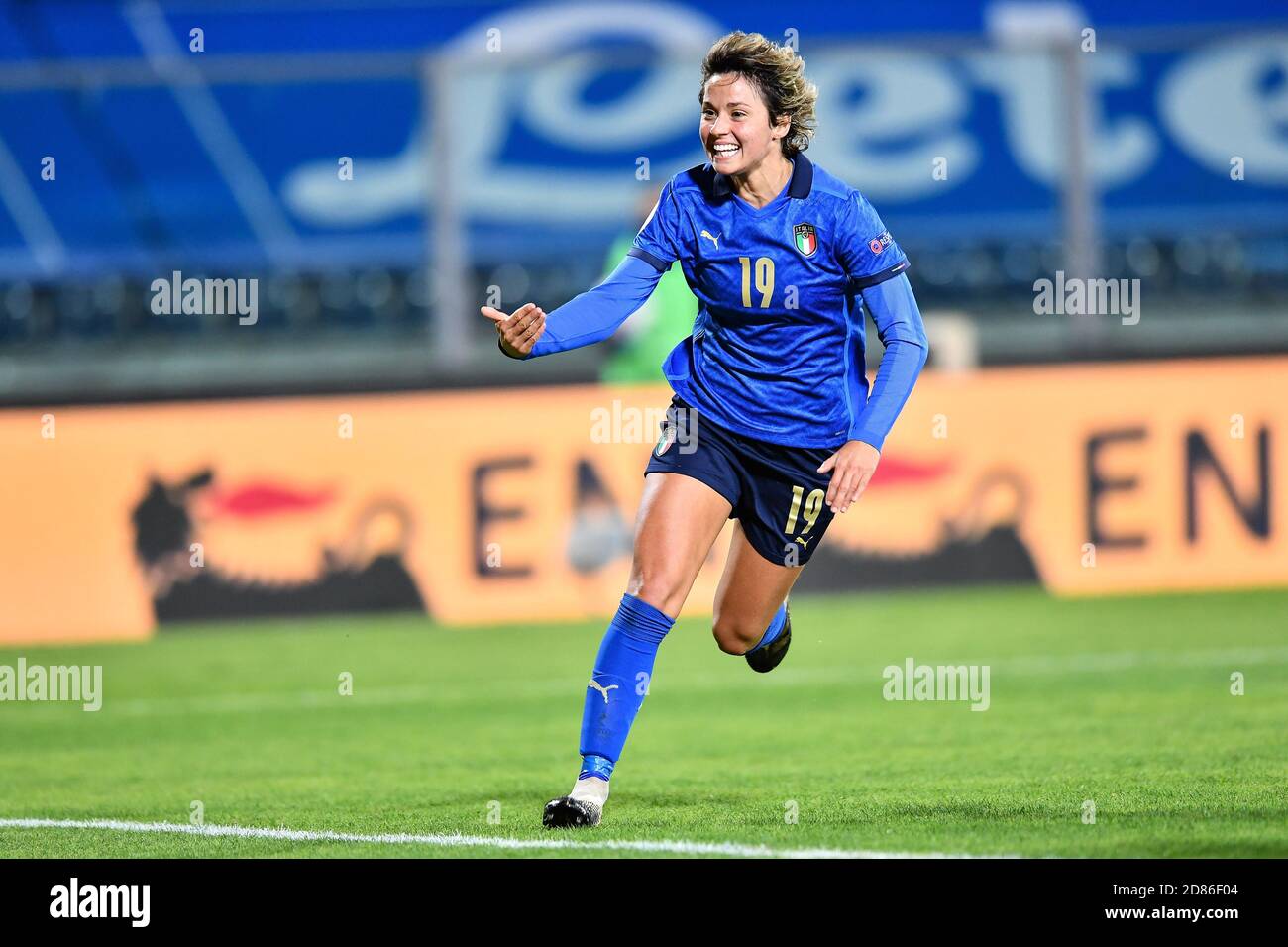 Stadio Carlo Castellani, empoli, Italia, 27 Ott 2020, Valentina Giacinti (Italia) festeggia dopo aver segnato un gol durante Euro 2022 Qualificazioni - Italia Donne contro Danimarca, Nazionale Italiana Calcio - Credit: LM/Lisa Guglielmi/Alamy Live News Foto Stock