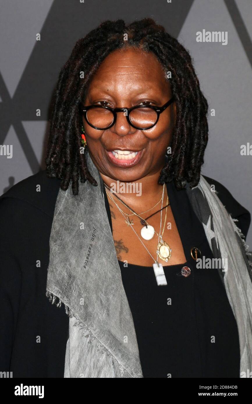 LOS ANGELES - NOV 11: Whoopi Goldberg al AMPAS 9th Annual Governors Awards al Dolby Ballroom il 11 novembre 2017 a Los Angeles, California Foto Stock