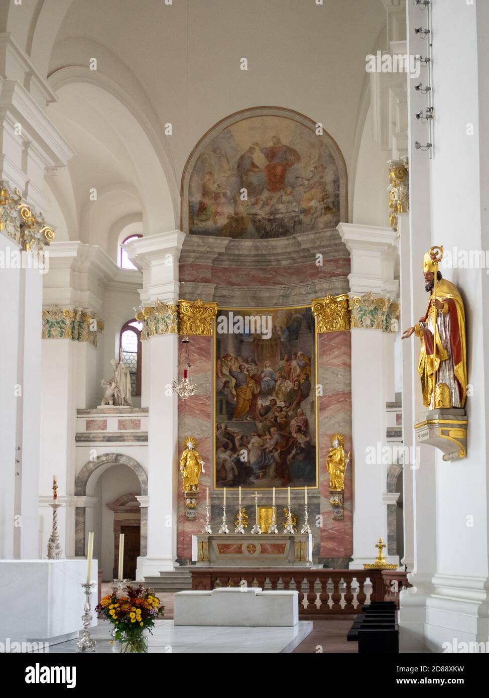 Altare maggiore della Jesuitenkirche a Heidelberg Foto Stock